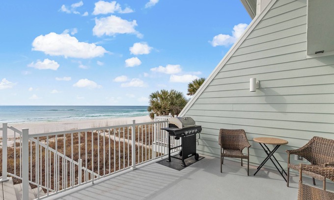 Sunnyside Condo | 3bd/3ba Gulf Front Townhome with Pool, Stunning Gulf Views, Beach Access!