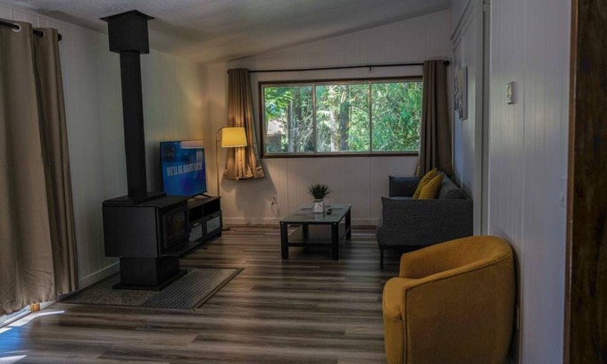 Garden Bay House | 3BD family home in Garden Bay!