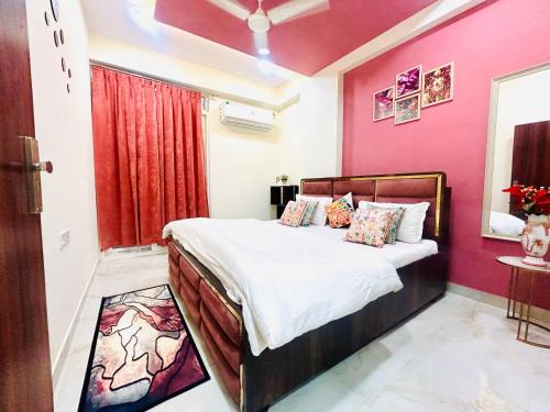 Malviya Nagar Apartment | 3BHK Airport Abode Apartment With Netflix and Prime