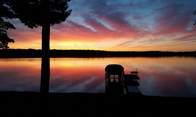 Webster Cabin | 3BR-2.5BA LAKESIDE CABIN CHARMER with GOURMET KITCHEN & MODERN-LUX amenities