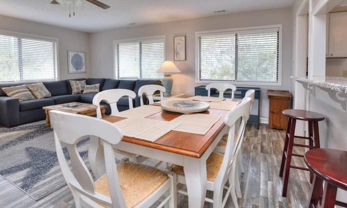 Caswell Beach Condo | 3BR/2BA Condo - Walk to Beach, Golf, Restaurant, Ocean Views Sleeps 8