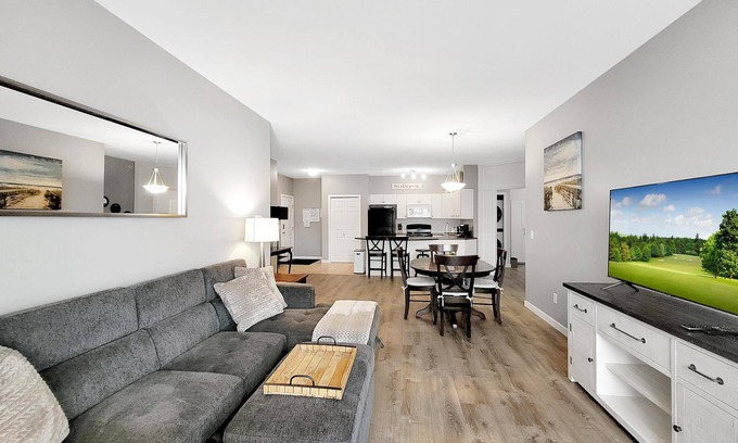 Quail Ridge Condo | 3BR / 2BA - Family Friendly or Couples Traveling Together - Private Balcony
