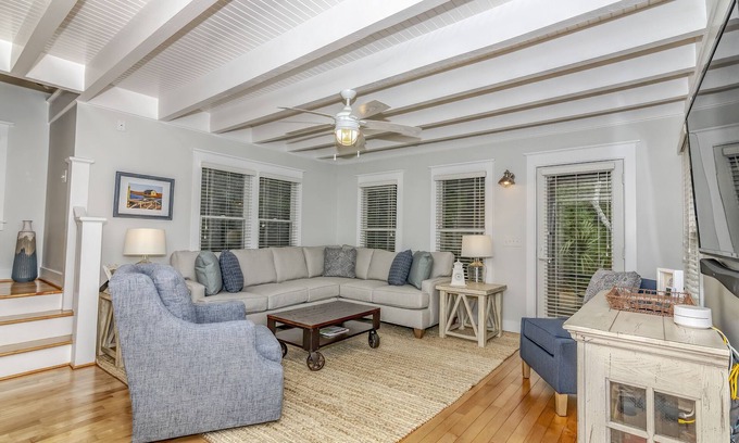 South Beach House | 3BR/3.5 BA home with private crofter. Nature views and access to Shoals Club!