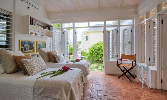 Silver Sands Villa | 3BR Beachfront Villa w/Staff-DV