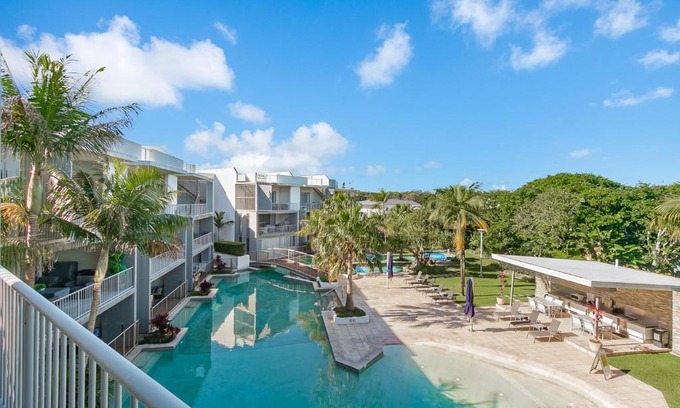Casuarina Apartment | 3BR Drift Apartment with Rooftop Balcony by uHoliday