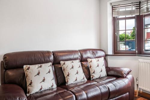 New Malden Apartment | 3BR Home Garden & Free Parking - New Malden