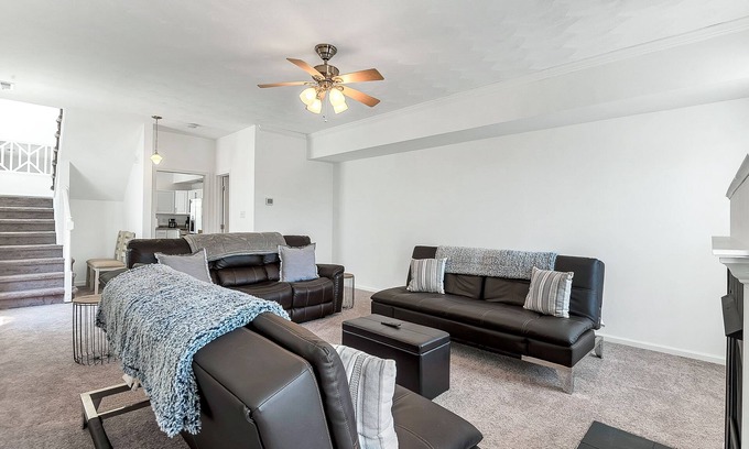 North Camellia Acres House | 3BR Norfolk Stay Convenient to Bases & ODU
