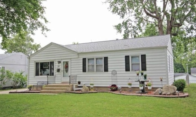 Springfield House | 3BR Perfect for work stay