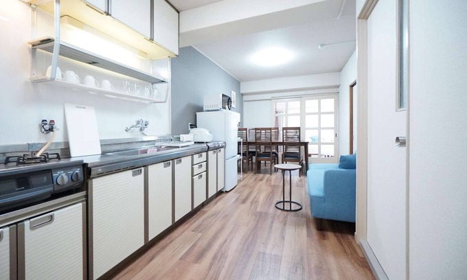 Dotonbori Apartment | 3BR (rare)Kuromon Market · Dotonbori 3min!Sleeps 8!
