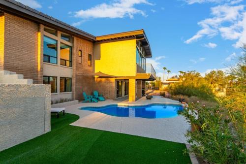 Fountain Hills House | 3BR Retreat with Heated Pool, BBQ and Mountain Views
