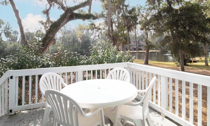 Ocean Ridge Condo | 3BR Serene townhome near the beach and golf