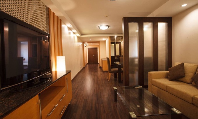Khlong Toei Nuea Apartment | 3C-Short-term rental allowed-2BRs Downtown Bangkok