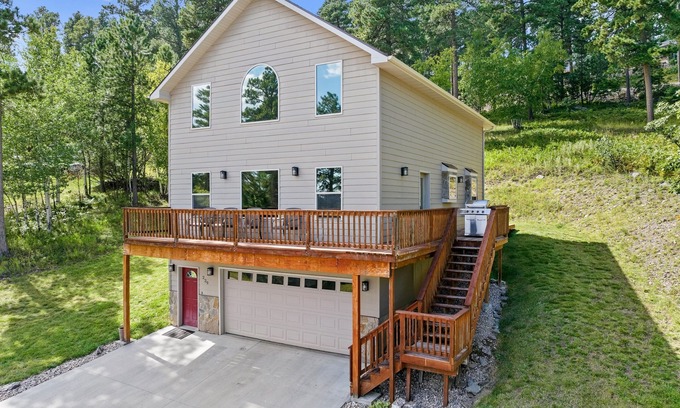 Deadwood House | 3King Beds/Game Room/Heated Garage/Fall Discounts!