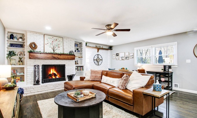 Smyrna House | 3mi frm the Braves Stadium. EV charger, Pickleball, close to EVERYTHING!