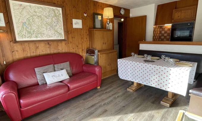 Praz-sur-Arly Apartment | 3rd floor, parking, tv, ski locker, 35m², Praz sur Arly