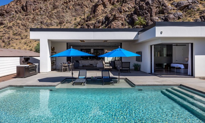 Araby Cove House | 3rd Rock - Designed for the Luxury Vacation Experience!