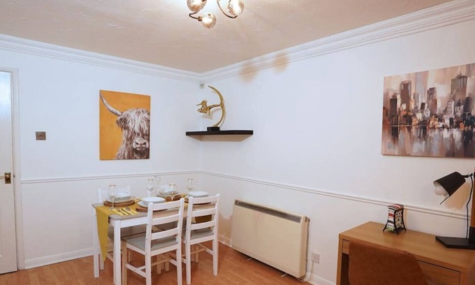 Slough Apartment | 3Troutbeck 1bedroom · Spacious Ground floor Apt Central Slough