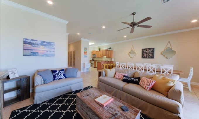 Pensacola Beach House | 🌞 4.5 Bedroom 3 Bath townhome with 2 community pools 🏖️