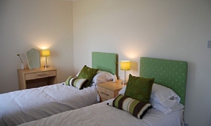 Amble Cabin | 4 & 6 Bay View Amble NE 65 0AZ, Bay View Sleeps 6 (3 Bedrooms)