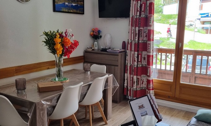 Saint-Sorlin-d'Arves Apartment | 4/6-person apartment in Saint-Sorlin-d'Arves at the foot of the slopes
