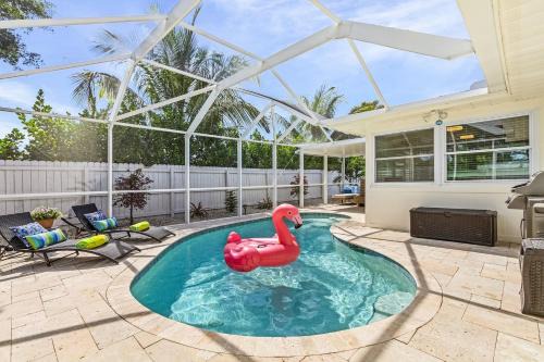 Central Naples House | 4 BDR Pool Tropical Naples Oasis