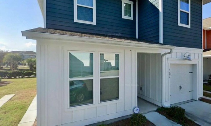 Myrtle Beach House | 4 Bed/3Bath/Centrally Located
