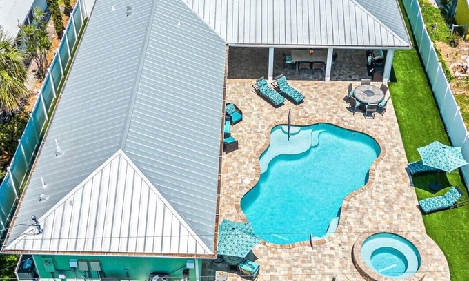 Port Canaveral House | 4 Bed 4 bath Beach House Slps 15! Htd Pool, Hot tub, Pool/Ping Pong, Golf Cart