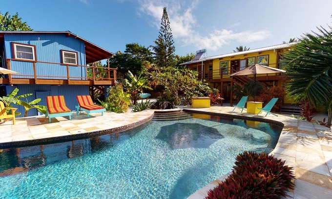 San Pedro House | 4 Bed-Bath Beach House and Casita - Sleeps 8+