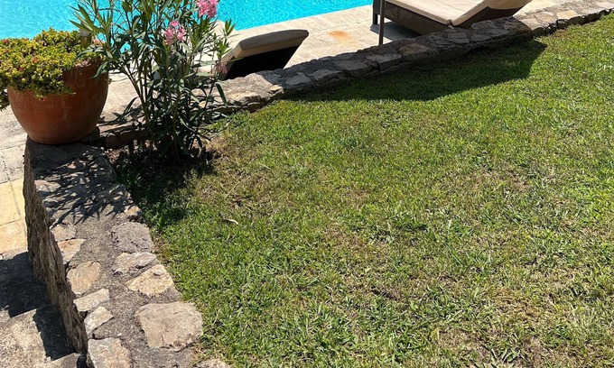 Lorgues House | 4 Bed House In Private, Location in Lorgues With Pool And Tennis Court