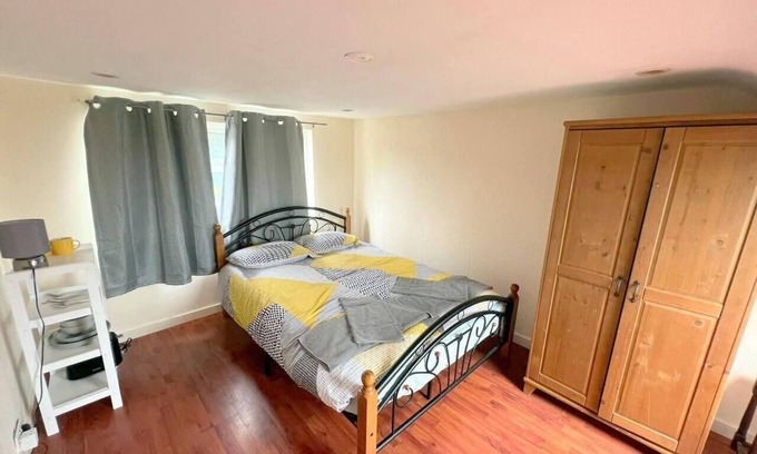 Sutton North House | 4-Bed House in South London