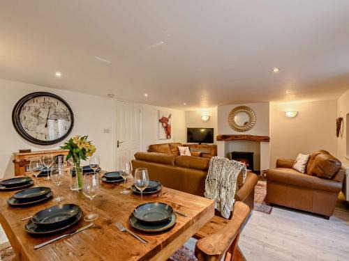 Alston House | 4 Bed in North Pennines 92351