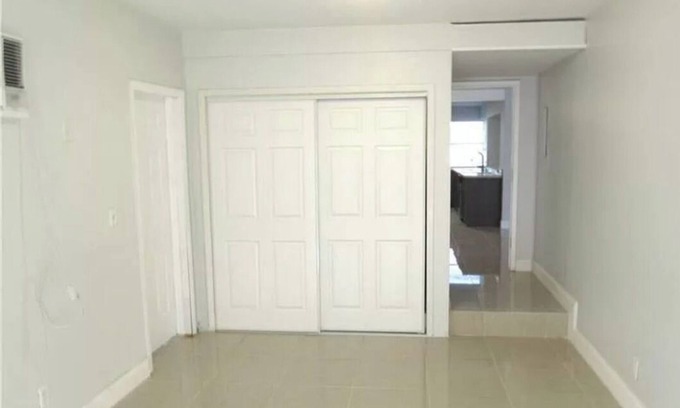 Margate House | 4 Bedroom 2 bath pool home