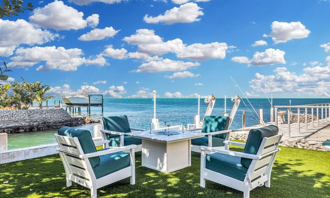 Marathon House | 4 Bedroom 3 Bath Amazing Marathon Gulf Front Sunset Property