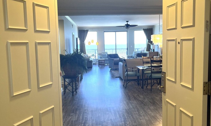 Arcadian Shores Condo | 4 Bedroom 3 Bath DIRECT OCEAN FT, GATED COMMUNITY!3 NIGHT OPTION late Aug.