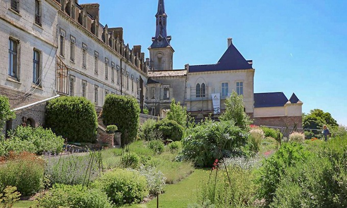 Attin House | 4 bedroom amazing home in Attin la Paix-faite