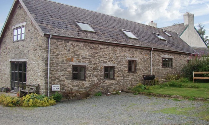 Westbrook Court Cottage | 4 bedroom accommodation in Painscastle, near Hay-on-Wye
