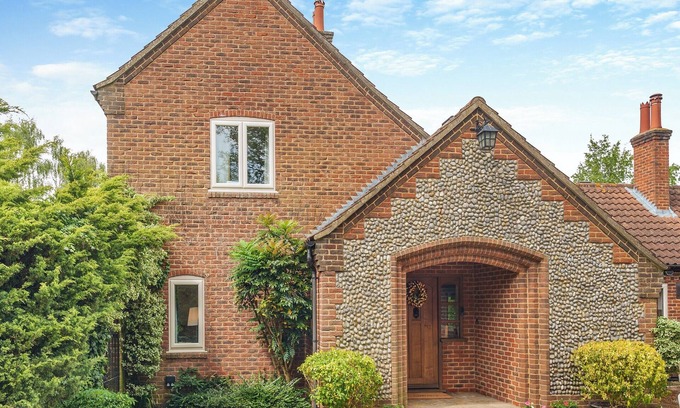 Tilney Fen End Cottage | 4 bedroom accommodation in Walpole St Peter, near King’s Lynn
