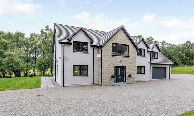 Aberlour Cottage | 4 bedroom accommodation in Craigellachie