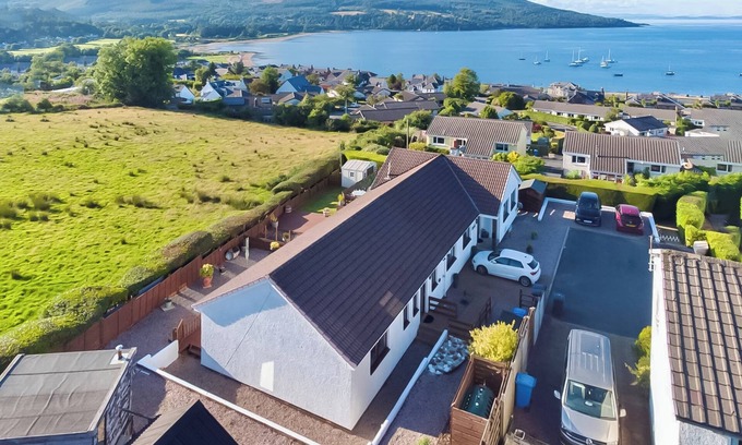 Brodick Cottage | 4 bedroom accommodation in Brodick, Isle of Arran