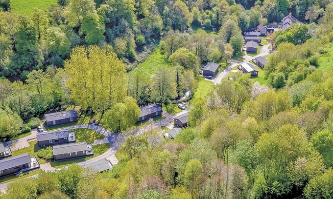 Newton St Loe Ski Chalet | 4 bedroom accommodation in Newton Saint Loe, Nr Bath