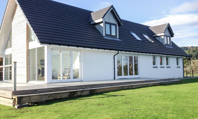 Carradale Cottage | 4 bedroom accommodation in Carradale East, near Campbeltown