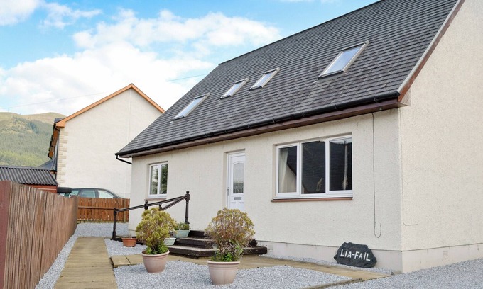 West Laroch Cottage | 4 bedroom accommodation in Ballachulish, near Fort William
