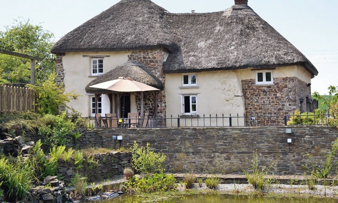 Petrockstowe Cottage | 4 bedroom accommodation in Petrockstowe, near Okehampton