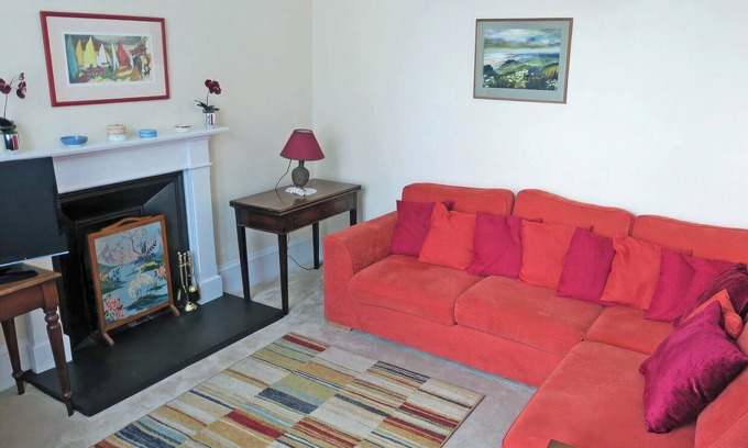 Inverness City Centre Cottage | 4 bedroom accommodation in Inverness