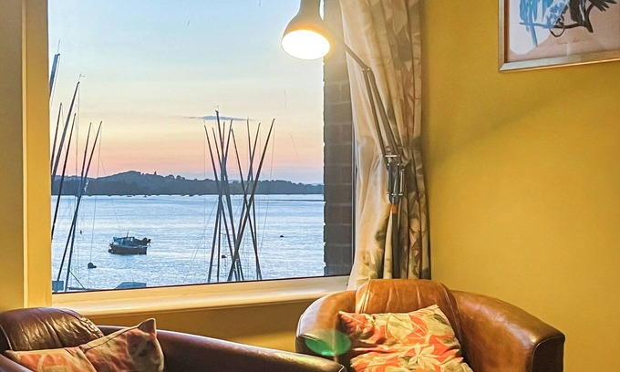 Exmouth Cottage | 4 bedroom accommodation in Exmouth