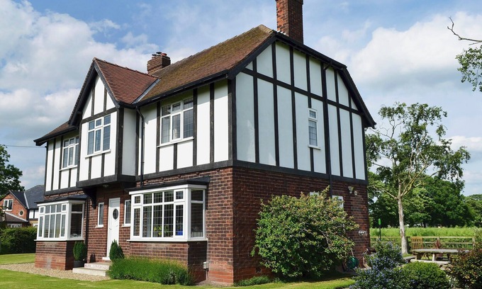 Eastrington Cottage | 4 bedroom accommodation in Portington