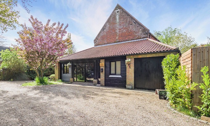 Stalham Cottage | 4 bedroom accommodation in Stalham