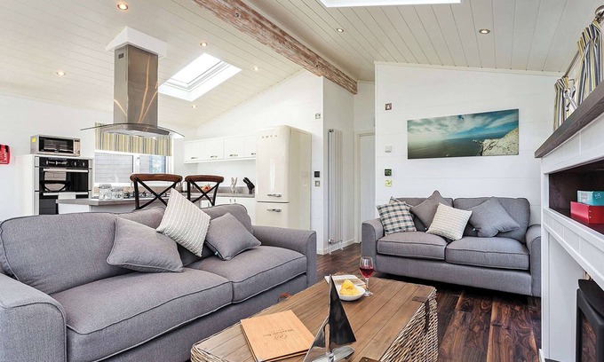 Ryde Ski Chalet | 4 bedroom accommodation in Wootton Bridge, Nr Cowes