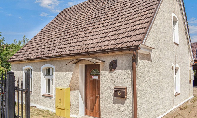 gmina Kobylnica House | 4 bedroom awesome home in Kobylnica