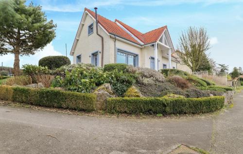 Romeries House | 4 Bedroom Awesome Home In Romeries